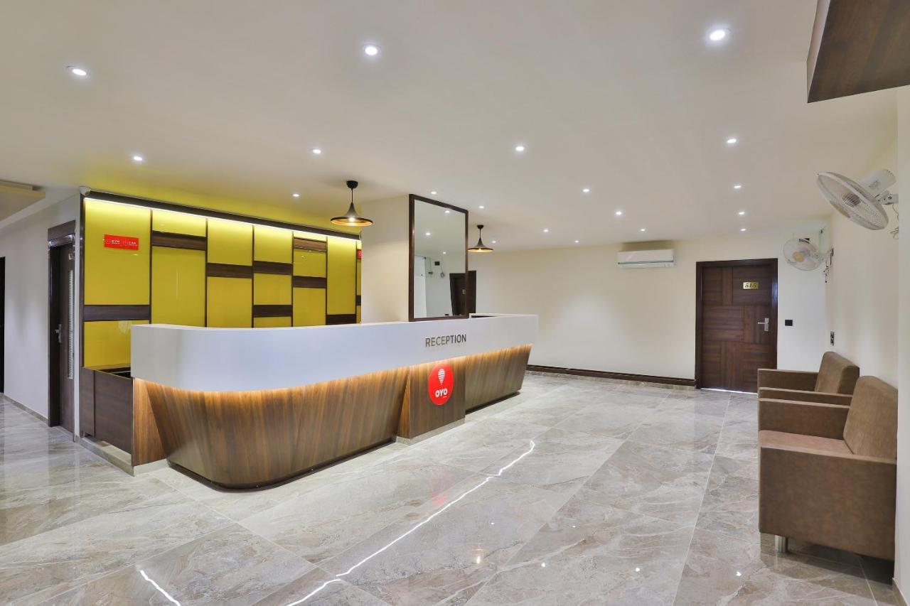 Oyo 16604 Hotel Sparsh Inn Ахмедабад Экстерьер фото