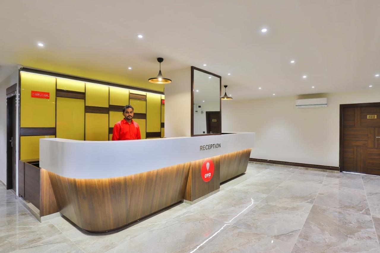 Oyo 16604 Hotel Sparsh Inn Ахмедабад Экстерьер фото